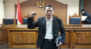 Pengacara-Mustolih-Siradj