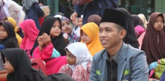 Santri Untuk Negeri di RI. 4.0 santri milenial