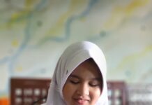 Peluklah Aku Dalam Do’amu