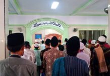 KH. Dimyati Rois Wafat MWC NU Selenggarakan Sholat Ghoib dan Tahlil