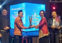 Pemuda NU Bekasi Terima Penghargaan sebagai Tokoh Dialog Antarumat Beragama