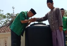 Patut Ditiru, Pimpinan Ranting GP Ansor Cukangjayaguna Tasikmalaya Sumbang Toren ke Pesantren